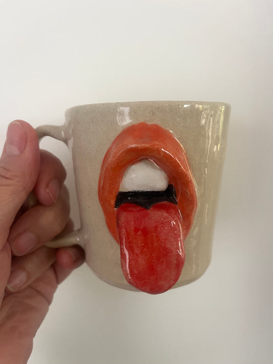 Thirsty tongue Mugs